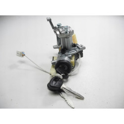 ZESTAW KLUCZY / STACYJKA MAZDA 323 BH3N-09-010D