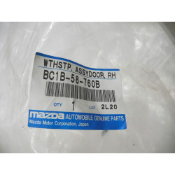 Uszczelka drzwi prawy przód Mazda 323 OE BC1B-58-760B