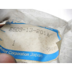 Przewód filtra powietrza Mazda 323 OE E5D3-13-201A