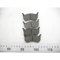 Zestaw klocków hamulcowych, hamulce tarczowe przód Mazda 626 GGY9-33-28Z 9A