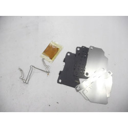 Zestaw klocków hamulcowych, hamulce tarczowe przód Mazda 323 B0YW 33 23ZC