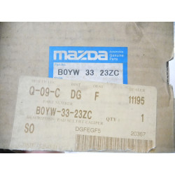 Zestaw klocków hamulcowych, hamulce tarczowe przód Mazda 323 B0YW 33 23ZC