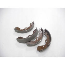 SZCZĘKI HAMULCOWE TYŁ MAZDA DEMIO OE DCY1-26-38Z