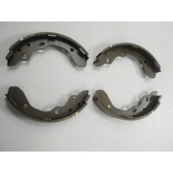 SZCZEKI HAMULCOWE MAZDA 323 MX3 94- OE BCYD 26 38ZA