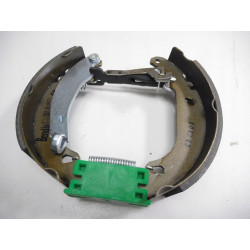 Szczęki hamulcowe tył BENDIX Renault Clio I 381135B