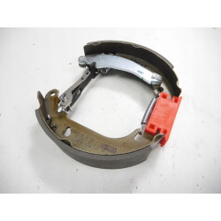 Szczęki hamulcowe tył BENDIX Renault Clio I 381135B