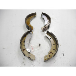 Zestaw szczęk hamulcowych LPR 08680