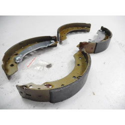 Zestaw szczęk hamulcowych LPR 08680