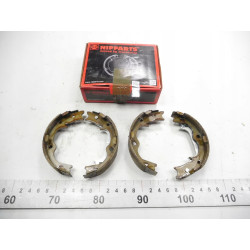 Zestaw szczęk hamulcowych, hamulec postojowy Nipparts N3500538