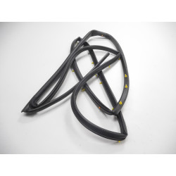 Uszczelka drzwi prawy tył Hyundai IX35 OE 831402Y000