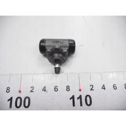 Cylinderek hamulcowy Akron-Malo 89565