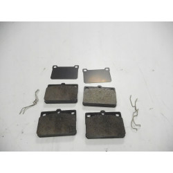 Klocki hamulcowe przód Mitsubishi OE MB895161