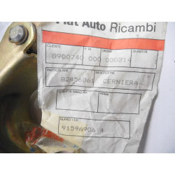 Zawias maski Lancia Delta OE 82456861