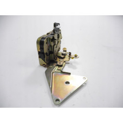 Zamek drzwi prawy przód Mitsubishi Carisma Space Star OE MR912018