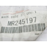 PODSTAWA,ZNAK NA KRATCE CHŁODNICY MITSUBISHI COLT LANCER OE MR245197