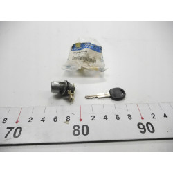 Cylinder zamka klapy bagażnika Hyundai Santa FE OE 81250 26A00