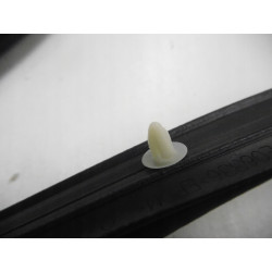 Uszczelka drzwi lewy przód Opel Crossland X YQ00774280