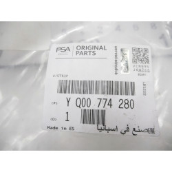 Uszczelka drzwi lewy przód Opel Crossland X YQ00774280