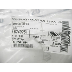 UCHWYT PŁYTA WSPORNIK REFLEKTORA PRAWEGO AUDI Q3 OE 8U0941454