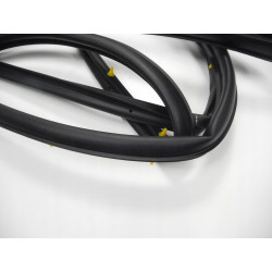 Uszczelka drzwi prawy tył Hyundai I40 2015- OE 83140 3Z000