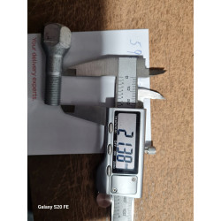 Szpilka Śruba koła ALUFELGI 16" ALFA ROMEO ALFETTA GTV 5909531