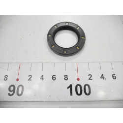 Uszczelniacz półosi przód Mitsubishi L200 L400 Montero OE MB620515