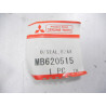 Uszczelniacz półosi przód Mitsubishi L200 L400 Montero OE MB620515