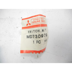 Czujnik, świateł cofania Mitsubishi Outlander OE MD730979