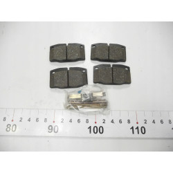 Klocki hamulcowe przód Opel Kadett E Vectra A OE 90398759