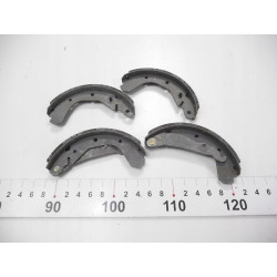 Szczęki hamulcowe tył Opel Corsa A OE 90397655