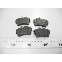 KLOCKI HAMULCOWE PRZEDNIE OPEL MONZA OMEGA A SENATOR B OE 90398761