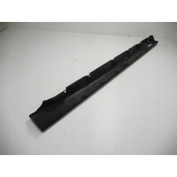 Listwa progu zewnętrzna prawa Fiat Siena 715084000