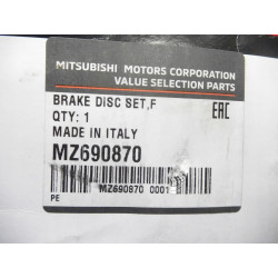 TARCZE HAMULCOWE PRZEDNIE MITSUBISHI PAJERO OE MZ690870