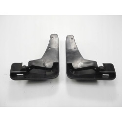 KOMPLET CHLAPACZY PRZEDNICH MITSUBISHI OUTLANDER II OE MZ314340