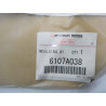 Listwa ozdobna / ochronna, szyba czołowa Mitsubishi Pajero 09- OE 6107A038