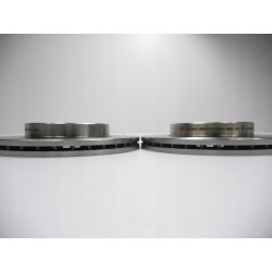 Tarcze hamulcowe przód + klocki hamulcowe Opel Corsa C Combo C OE 93182590