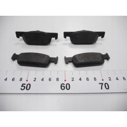 Zestaw klocków hamulcowych, hamulce tarczowe Delphi LP2479