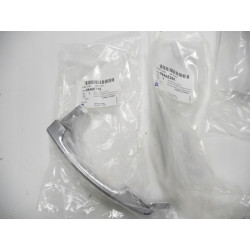 Zestaw klamek zewnętrznych Chevrolet Capitva OE 93744504