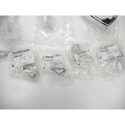 Zestaw klamek zewnętrznych Chevrolet Capitva OE 93744504