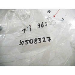 Spinka montażowa listwy drzwi przednich Opel Vectra B 90508327