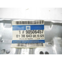 Osłona, wspornik klamki drzwi lewy tył Opel Vectra B OE 90506457