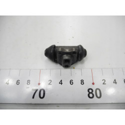 Cylinderek hamulcowy tylnego koła Opel Kadett E OE 90167546