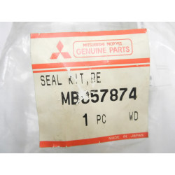 ZESTAW USZCZELNIEŃ,ZACISK HAMULCA TYŁ MITSUBISHI COLT OE MB857874