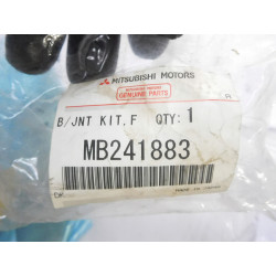 SWORZEŃ WAHACZA PRZEDNIEGO DOLNEGO MITSUBISHI CARISMA OE MB241883