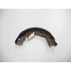 Szczęka hamulcowa tył Mitsubishi Space Runner OE MB858928