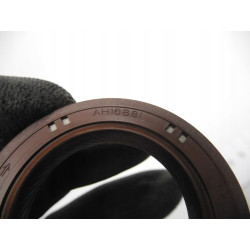 USZCZELKA OLEJOWA,WAŁ KORBOWY, PRZÓD MITSUBISHI CARISMA OE MD372248