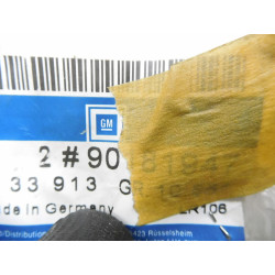 Zaczep sterujący zamkiem drzwi lewy Opel Kadett E OE 90181947