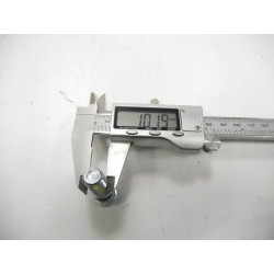 ŚRUBA MOCOWANIA KOŁO MITSUBISHI PAJERO OE MB584750