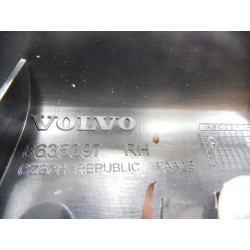 VOLVO XC60 tylny prawy trojkat drzwi zaslepka OE