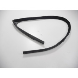 LISTWA RYNIENKA DRZWI PRZEDNICH PRAWYCH MITSUBISHI COLT OE MR959212